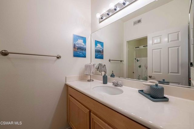 580 Fenwick Way C, Simi Valley, CA 93065