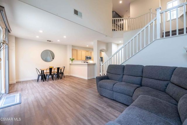 580 Fenwick Way C, Simi Valley, CA 93065