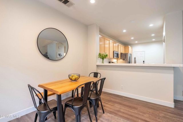 580 Fenwick Way C, Simi Valley, CA 93065