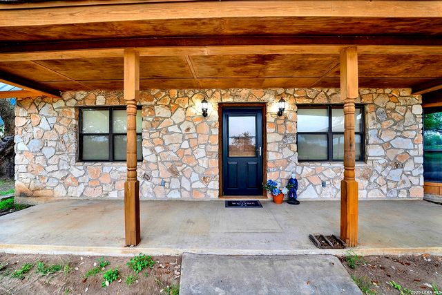 360 HORTON RD, Poteet, TX 78065