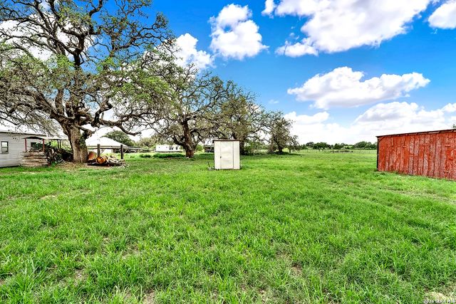 360 HORTON RD, Poteet, TX 78065