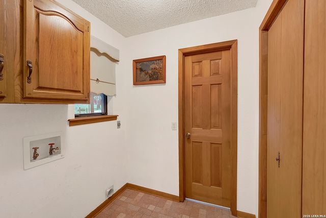 360 HORTON RD, Poteet, TX 78065