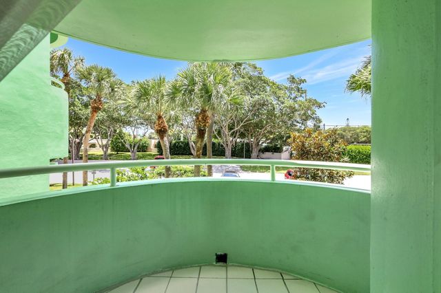 5884 Morningstar Circle 201, Delray Beach, FL 33484