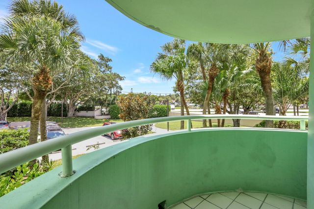 5884 Morningstar Circle 201, Delray Beach, FL 33484