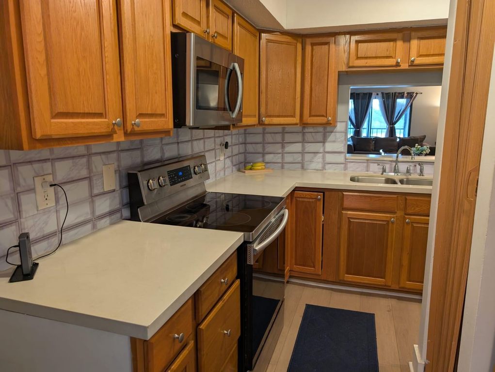 5884 Morningstar Circle 201, Delray Beach, FL 33484