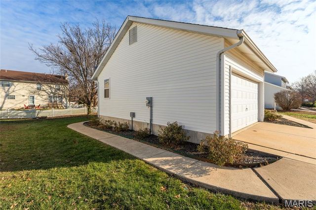 360 Beckley Place, O'fallon, MO 63304