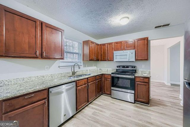 136 Ducati Drive, Mcdonough, GA 30252