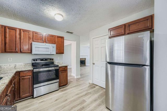 136 Ducati Drive, Mcdonough, GA 30252