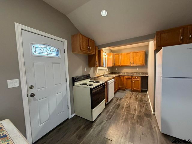 909 Fulton Avenue, Dorchester, NE 68343