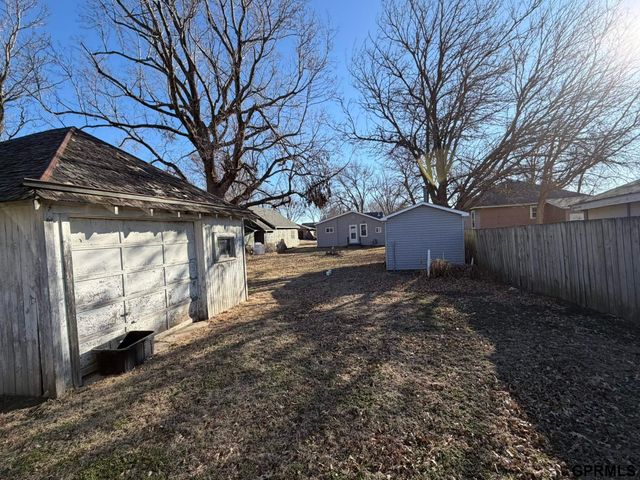 909 Fulton Avenue, Dorchester, NE 68343