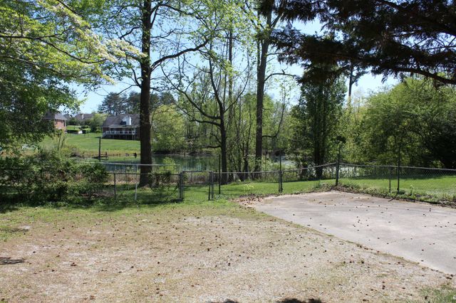 2134 Williamsburg Cir, Cookeville, TN 38506