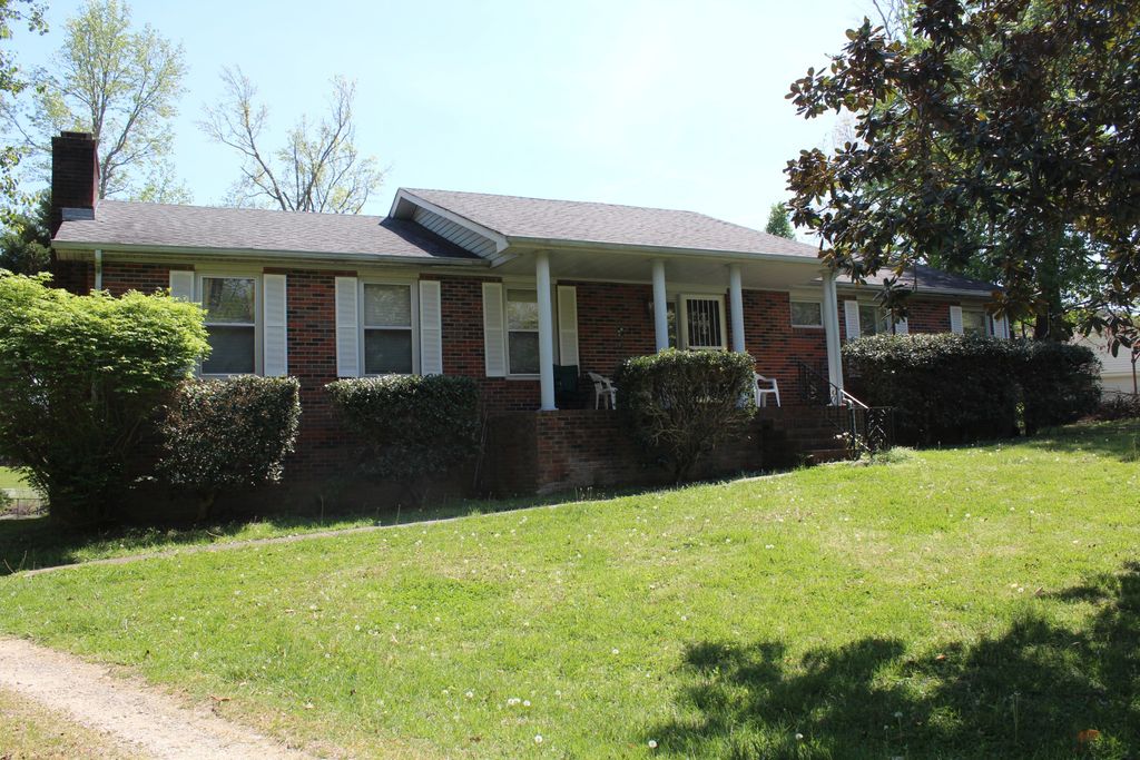 2134 Williamsburg Cir, Cookeville, TN 38506