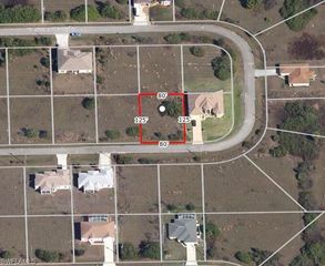 549 Long Island ST E, Lehigh Acres, FL 33974