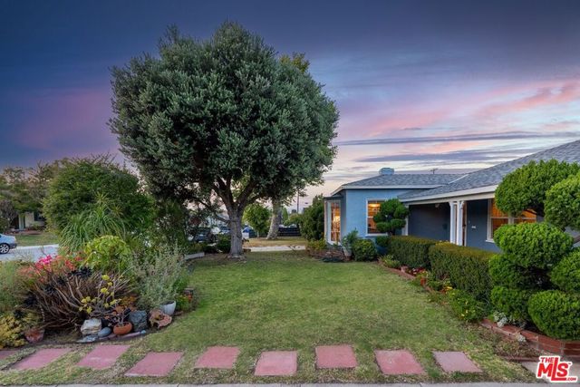 7912 Naylor Avenue, Los Angeles, CA 90045
