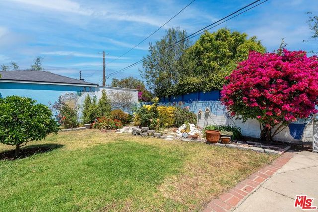 7912 Naylor Avenue, Los Angeles, CA 90045