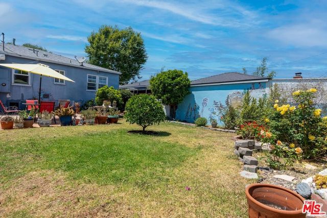 7912 Naylor Avenue, Los Angeles, CA 90045