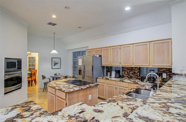 7211 Cambridge Cove Circle, Missouri City, TX 77459