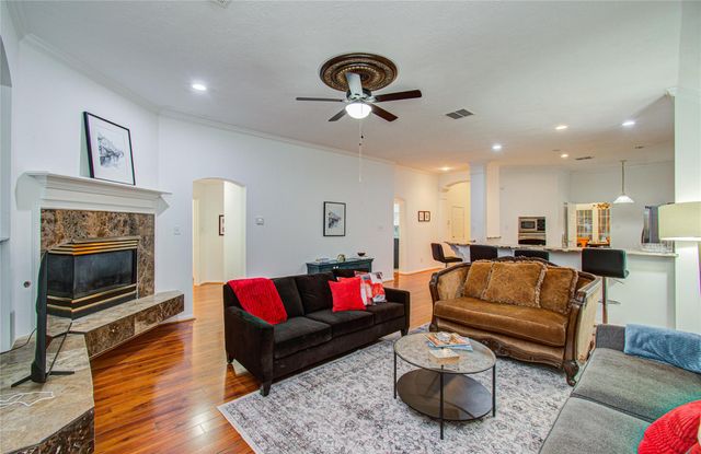 7211 Cambridge Cove Circle, Missouri City, TX 77459