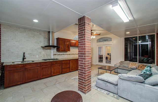 7211 Cambridge Cove Circle, Missouri City, TX 77459