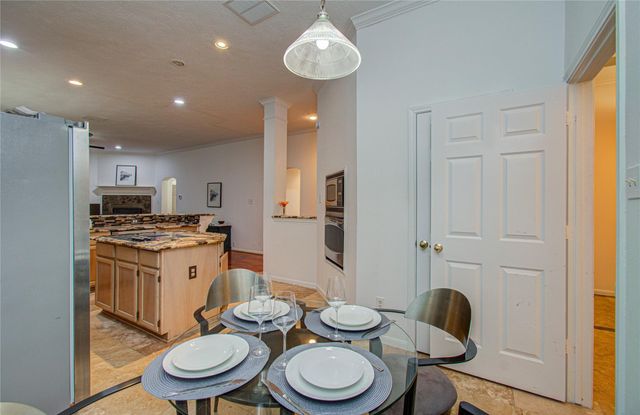 7211 Cambridge Cove Circle, Missouri City, TX 77459