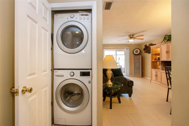 390 W 301 BOULEVARD W 2C, Bradenton, FL 34205