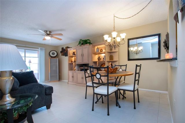 390 W 301 BOULEVARD W 2C, Bradenton, FL 34205