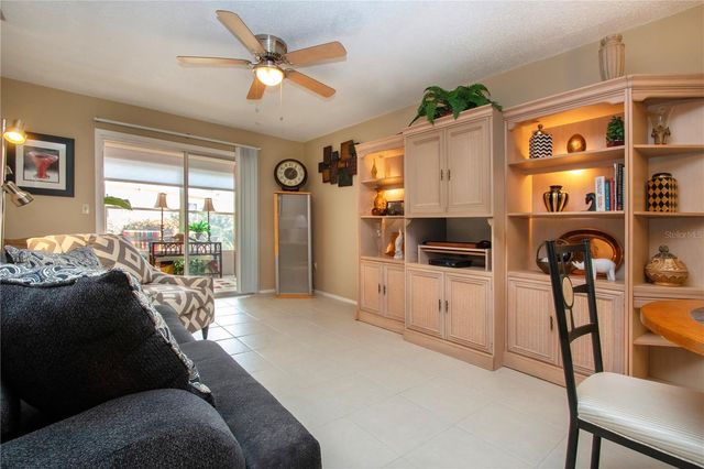 390 W 301 BOULEVARD W 2C, Bradenton, FL 34205