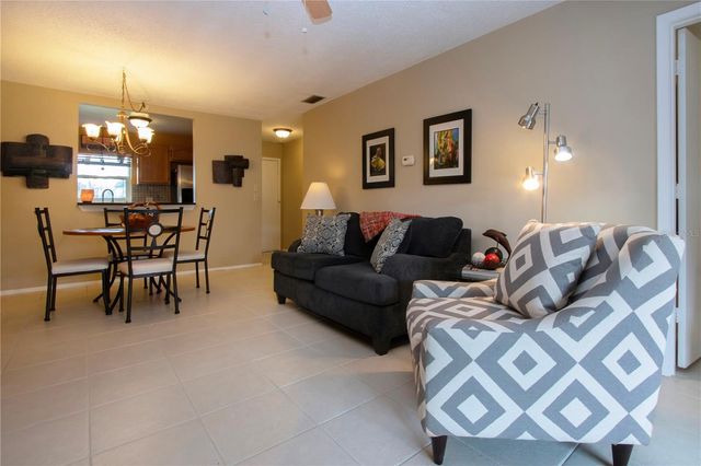 390 W 301 BOULEVARD W 2C, Bradenton, FL 34205