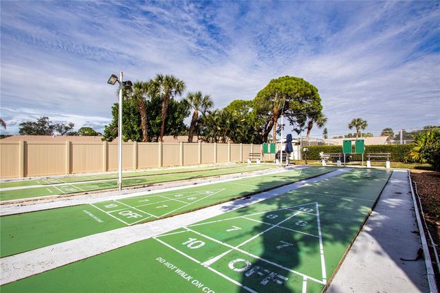 390 W 301 BOULEVARD W 2C, Bradenton, FL 34205