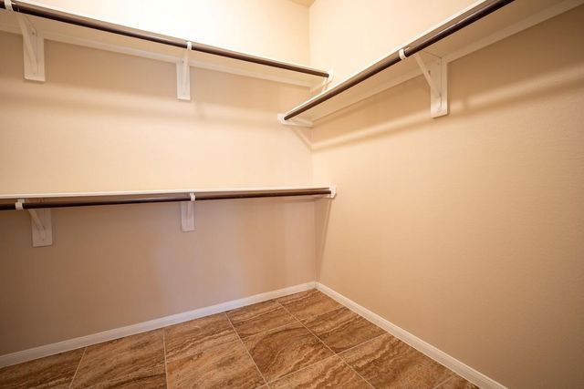 13874 Oak Manor Drive, Willis, TX 77318