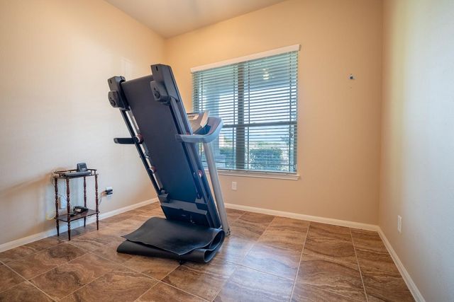 13874 Oak Manor Drive, Willis, TX 77318