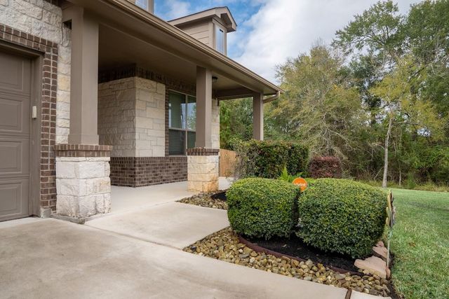 13874 Oak Manor Drive, Willis, TX 77318