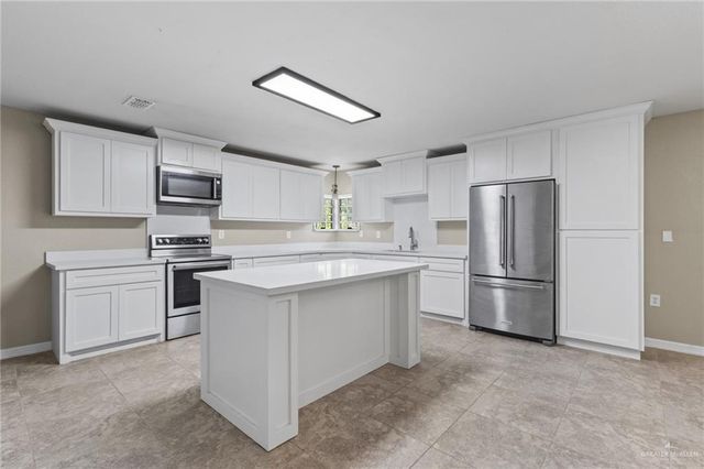 8006 Senecio Street, Mission, TX 78574