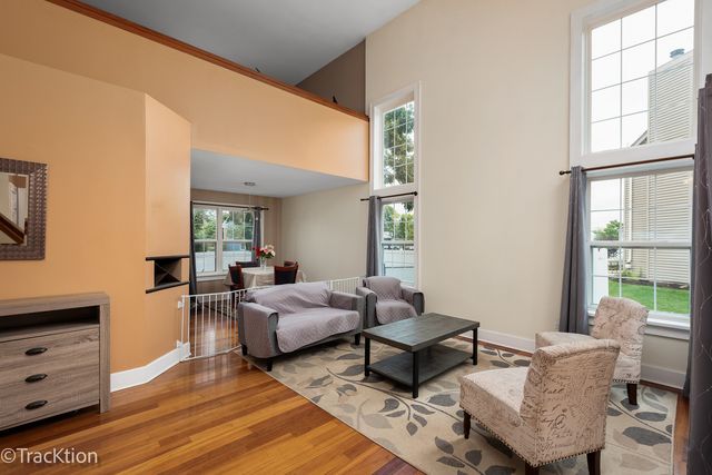 11 Penny Court, Bolingbrook, IL 60440