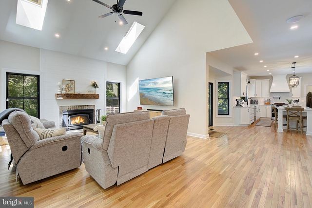 2322 PATUXENT RIVER RD, Gambrills, MD 21054