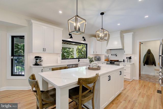 2322 PATUXENT RIVER RD, Gambrills, MD 21054