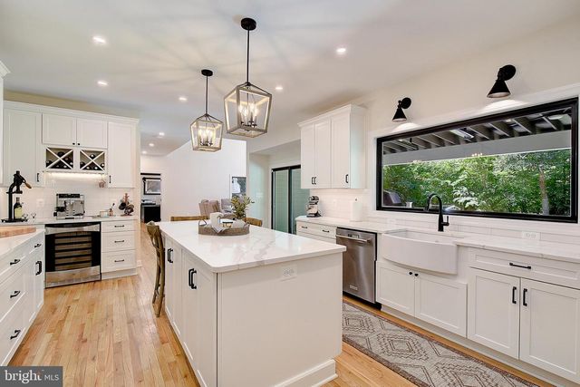 2322 PATUXENT RIVER RD, Gambrills, MD 21054