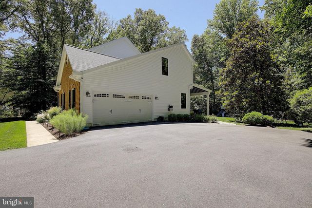 2322 PATUXENT RIVER RD, Gambrills, MD 21054