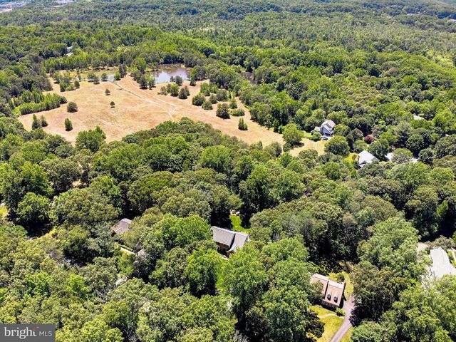 2322 PATUXENT RIVER RD, Gambrills, MD 21054