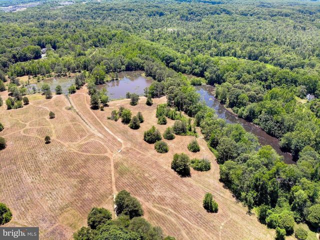 2322 PATUXENT RIVER RD, Gambrills, MD 21054