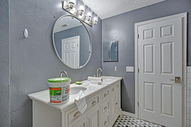 3743 GATLIN WOODS DRIVE, Orlando, FL 32812