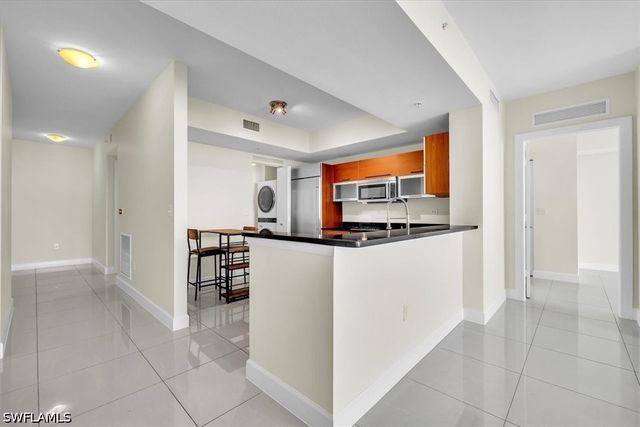 3000 Oasis Grand BLVD 2802, Fort Myers, FL 33916