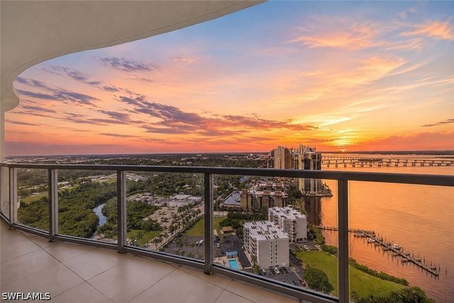 3000 Oasis Grand BLVD 2802, Fort Myers, FL 33916
