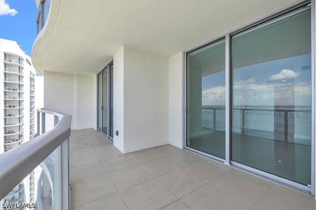 3000 Oasis Grand BLVD 2802, Fort Myers, FL 33916