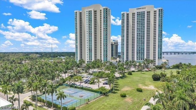 3000 Oasis Grand BLVD 2802, Fort Myers, FL 33916
