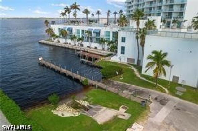 3000 Oasis Grand BLVD 2802, Fort Myers, FL 33916