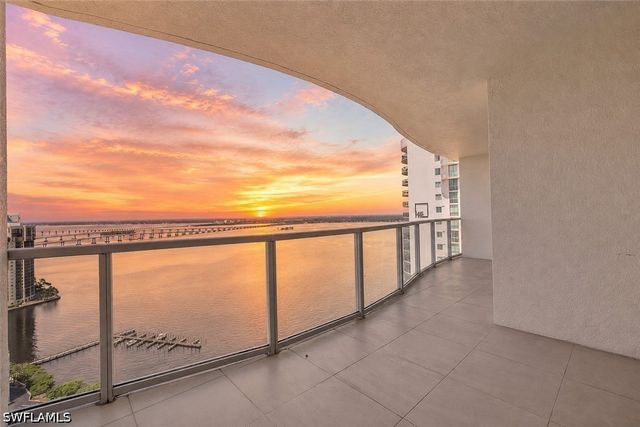 3000 Oasis Grand BLVD 2802, Fort Myers, FL 33916