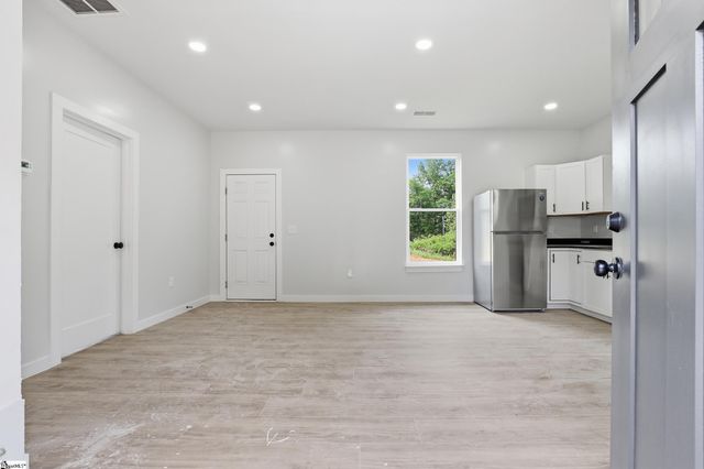 52 Lily Street, Greenville, SC 29617
