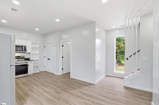 52 Lily Street, Greenville, SC 29617