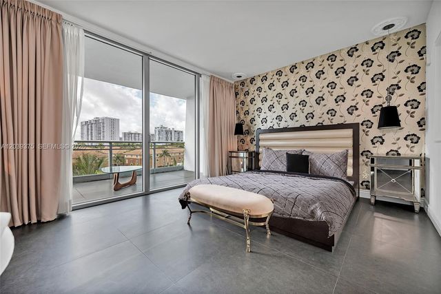 2950 NE 188th Street 303, Aventura, FL 33180